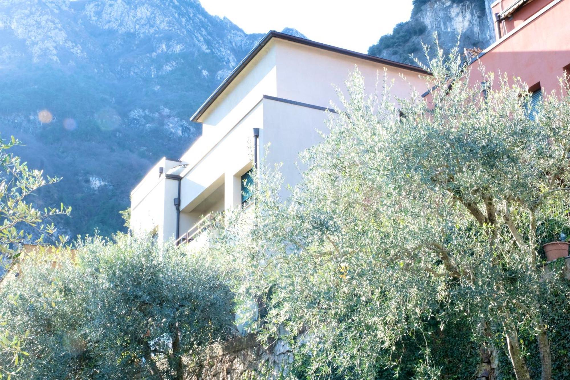 Casa Segantini - Panorama Pool Apartment Gavazzo Nuova Esterno foto